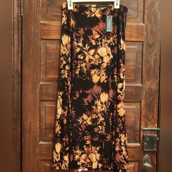 LIVERPOOL Floral Printed Velvet Maxi Skirt Orange Brown Size 12/31 $109 MSRP - Picture 4 of 13